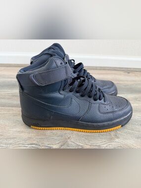 Nike Air Force 1 High 'Obsidian Gold' 
Men’s size 11